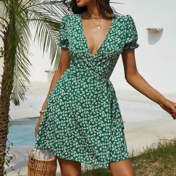 Boho Floral Print Puff Sleeve Wrap Dress - Picture 2 of 4